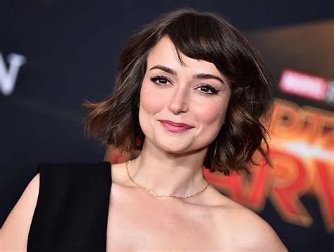 lily att measurements|Milana Vayntrub’s Height, Weight, Education, Fun Facts & More